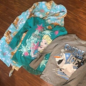 Disney Frozen Girls Clothing Lot Size 5/6 Elsa Olaf Shirt Robe Pajama Bundle